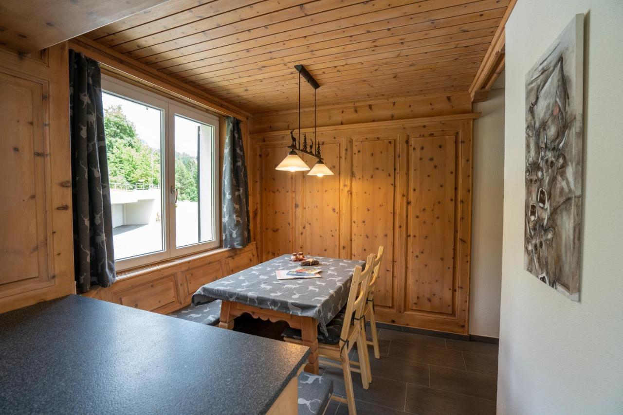 Aaa Chalet Allegra Rojo With Mountain View Scuol Kültér fotó